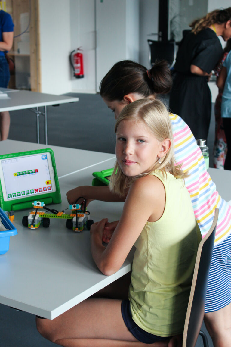 05_1_1_Feriencamp_Digital_ALEXANDRA_FOLIE_2020_10MB_05