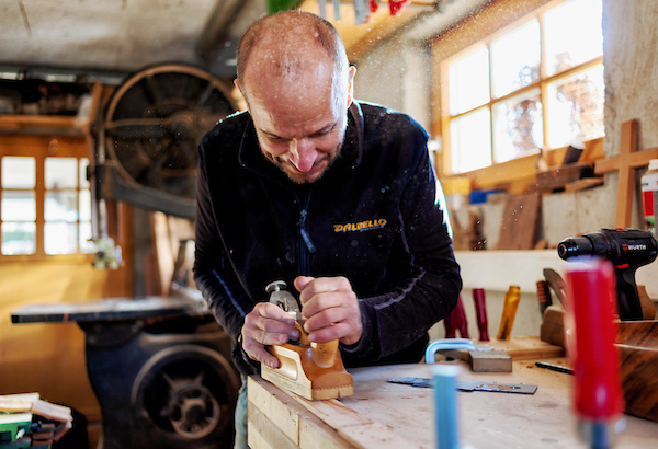 Vorarlberg, Tischler, Alexander Fleisch, Montafonertisch, Montafoner Tisch, Schruns, Montafon (c)Matakstudios_Marke_Vorarlberg