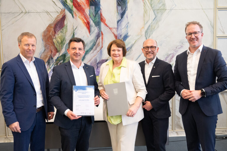 LR Christian Gantner, BM Michael Ritsch, BM Irmgard Hagspiel, BM Martin Staudinger und Thomas Blank - Abteilungsleiter der Wasserwirtschaft im Amt der Vorarlberger Landesregierung.