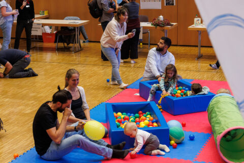 Spieleprogramm für Familien mit kleinen Kindern